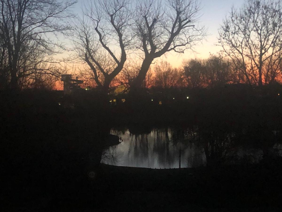 Heeren'S Hotel Garni Bensersiel Bagian luar foto